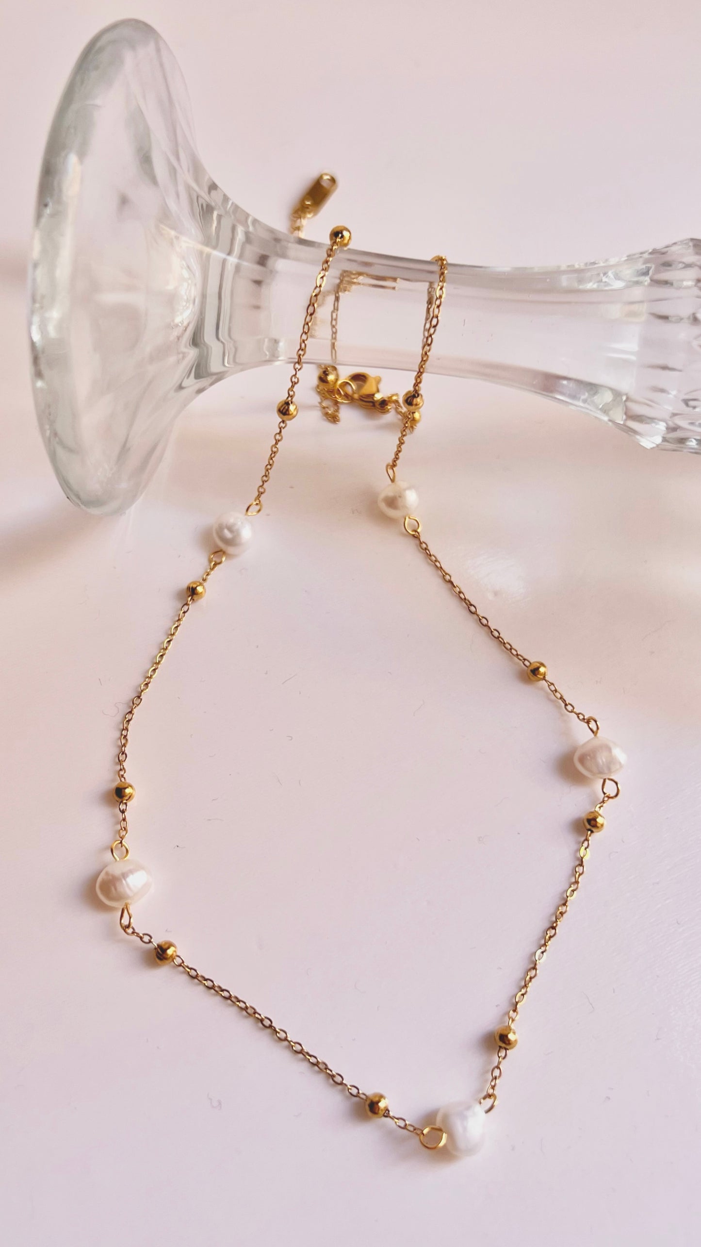 𝐂𝐎𝐋𝐋𝐀𝐑 𝐕𝐄𝐑𝐀